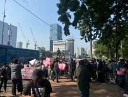 Ratusan Masa Aksi Minta Komisi III DPR RI dan Mahkamah Agung Republik Indonesia Periksa Hakim PN Pasarwajo
