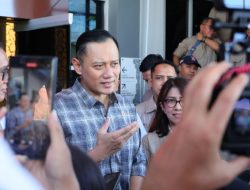 Kalbar Perdana Terapkan Sertifikat Tanah Elektronik Diserahkan Menteri AHY di Kubu Raya