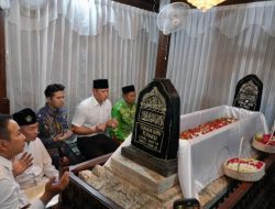 Siarah ke Pemakaman Sunan Giri di Gresik Menteri AHY: Sertifikat Wakaf Harus Diprioritaskan dan Disegerakan