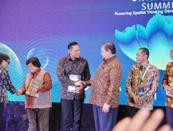 Komitmen dalam Implementasi Percepatan Kebijakan Satu Peta Menteri AHY Terima Penghargaan Anugerah One Map Policy
