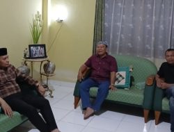 DR Abdul Rahman SH MH Bersilaturahmi ke Rumah Tokoh Masyarakat Muna