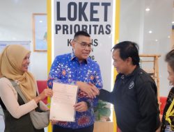 Kunjungi Kantah Kabupaten Kulon Progo, Wamen Ossy Sosialisasikan Langsung Keunggulan Sertipikat Elektronik ke Masyarakat