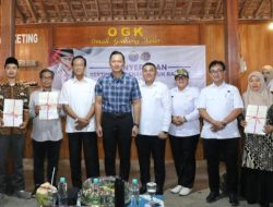 Dampingi Menko AHY Serahkan Sertipikat di Gunungkidul, Wamen Ossy: Ini Wujud Nyata Kolaborasi