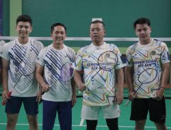 Menteri Nusron dan Wali Kota Palembang Tunjukkan Semangat Sportivitas di Lapangan Bulu Tangkis PORNAS KORPRI XVII