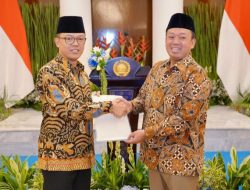 Serahkan Sertipikat Hak Pakai kepada Menteri Luar Negeri, Menteri Nusron: Langkah Amankan Aset Negara