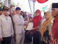 Menteri Nusron Serahkan 546 Sertipikat Hasil Konsolidasi Tanah di Jawa Tengah, Permukiman Warga Makin Bernilai dan Terjamin