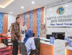 Tinjau Kantor Pertanahan Kota Cirebon, Wamen Ossy Pastikan Layanan Pertanahan Berjalan Optimal