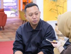 Tetap Buka Saat Ramadan, Warga Urus Pertanahan di Hari Libur