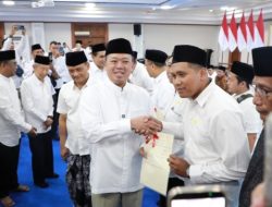 Serahkan 243 Sertipikat Tanah Wakaf di Jawa Tengah, Menteri Nusron: Bagian dari Program Prioritas Nasional Selesaikan Kepastian Hukum Aset Umat